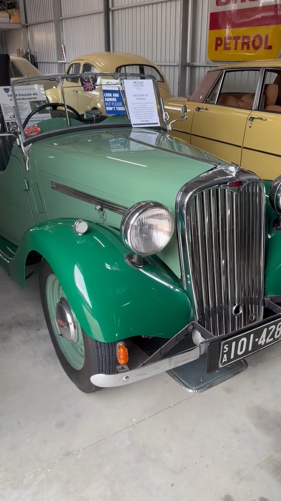 🔥1949 Singer 4A Roadster🔥 $23,999 This gorgeous 1949 Singer 4A