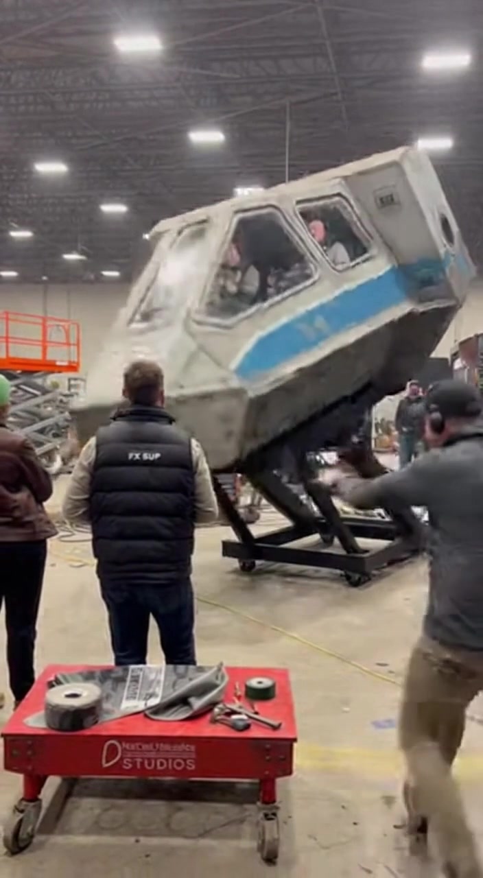 Netflix Upcoming Space Movie Behind The Scene — SPACESHIP CRASH RIG # ...