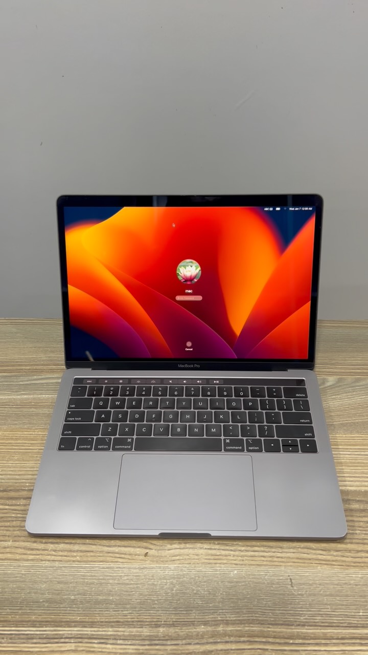 MacBook Pro 13-inch (2019) | Core i7 | 16GB RAM | 1TB SSD | Touch