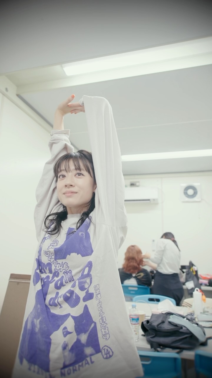 〇まほうがつかえるフェイスタオル2023 [BEIGE/NAVY] ,000 〇ま