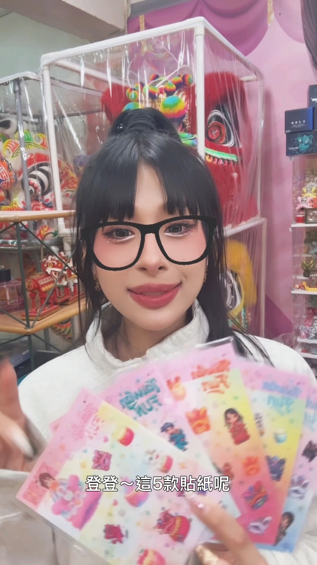 大家還記得這段《 #獅鼓鬥 》 嗎～ 小彩獅真的可愛到不行～ 每一次在不同的舞台上呈現這段演出都有不同的心境 配合上滿滿的內心戲！只能說是一大 ...
