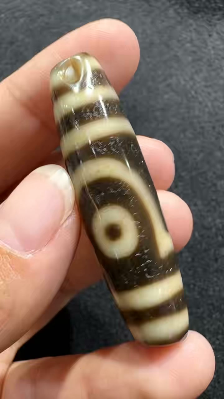纯系如意两眼天珠尺寸13.2*48.8 | 鸿福天珠HongFu Dzi.