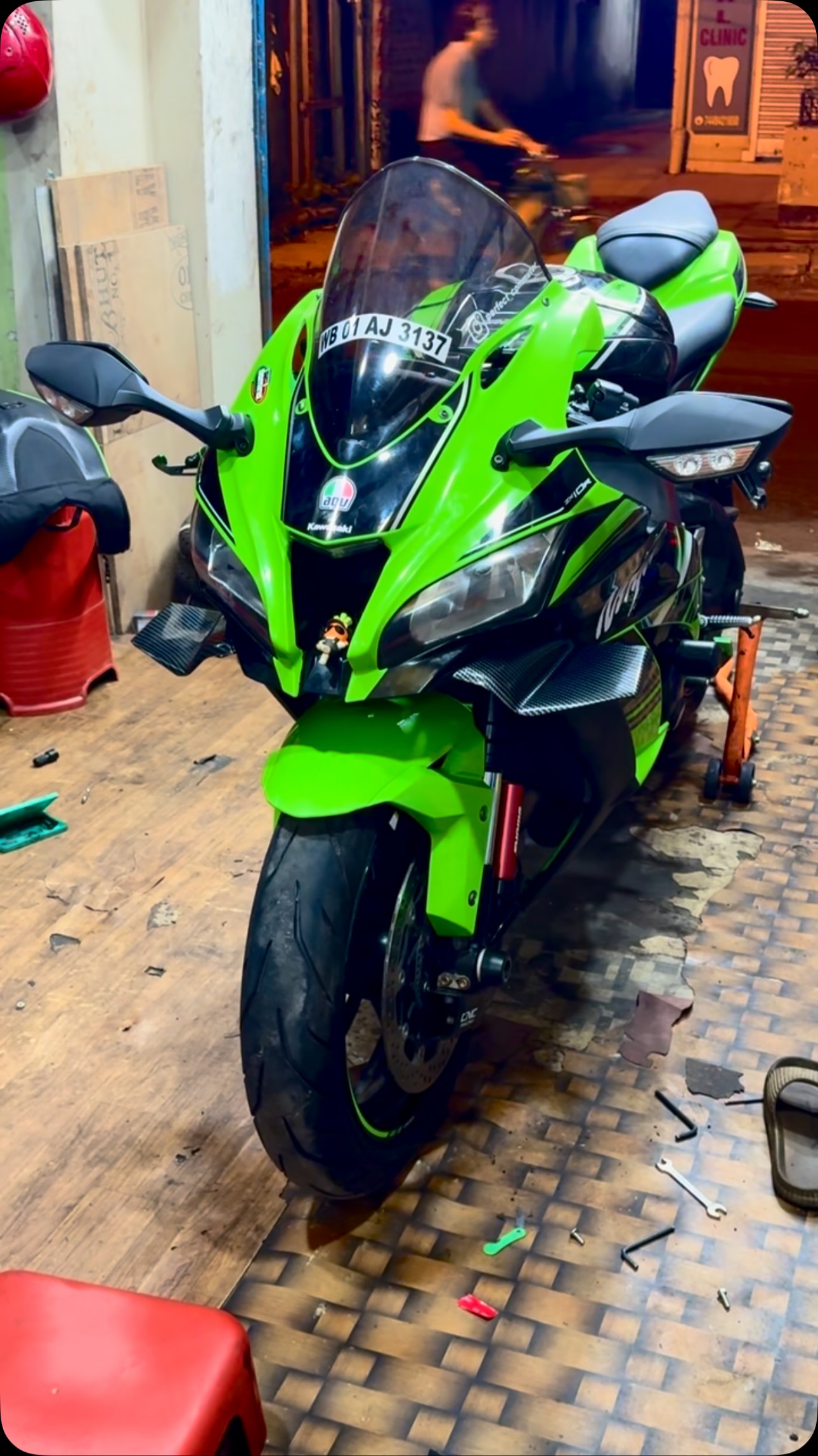 New downforce spoilers by Sbk Motoparts installed by biker masud