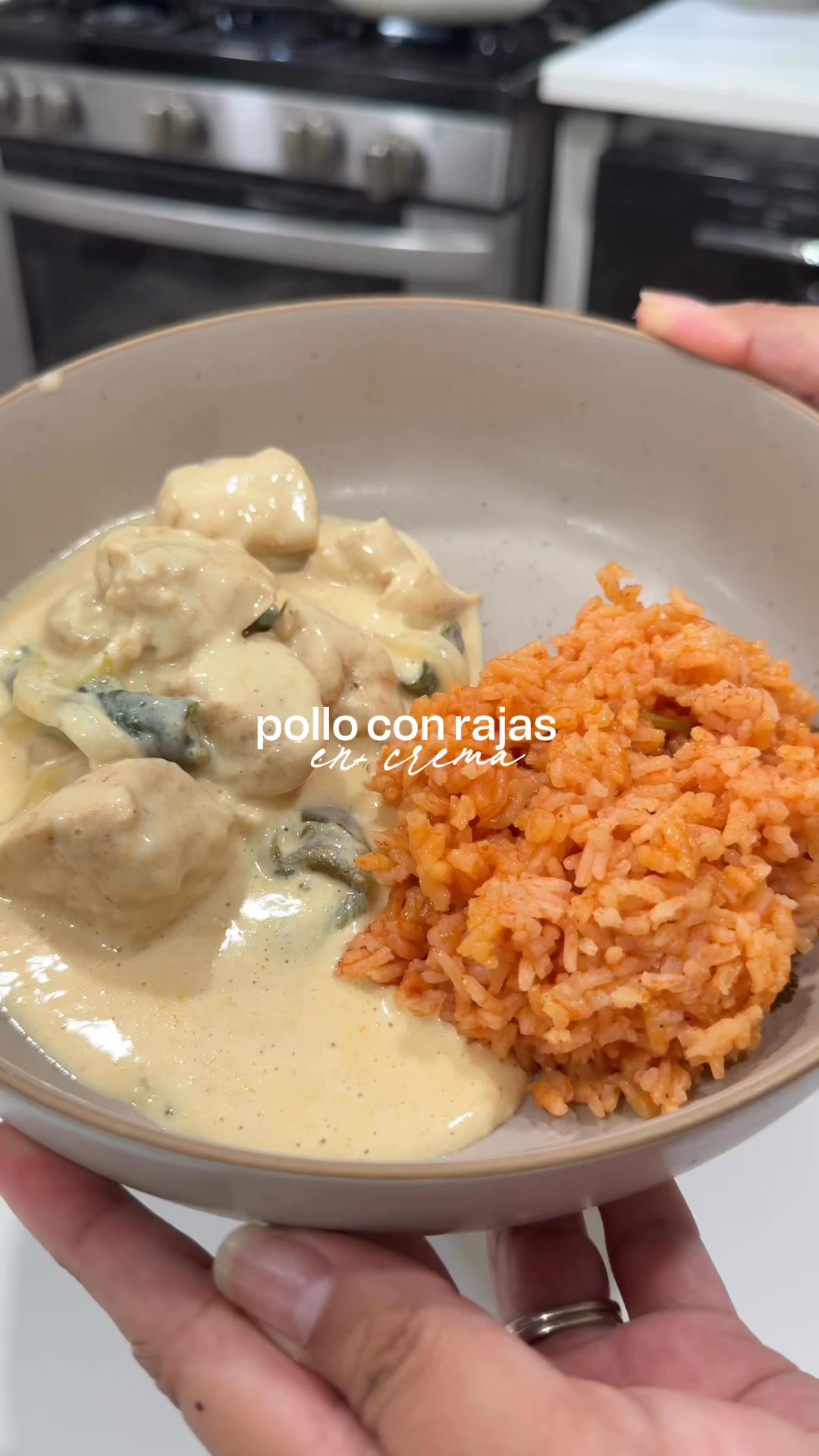 Pollo con rajas en crema. A quick and easy dinner idea #recetas # ...
