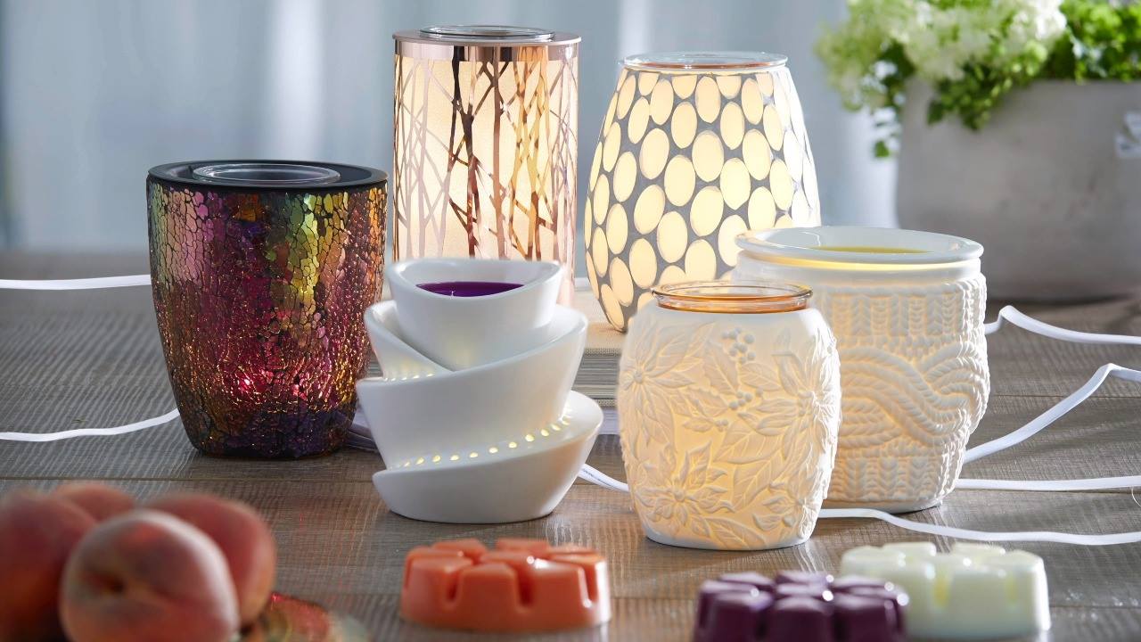 So leuchten sie! Unsere ScentGlow Elektrischen Duftlampen sorgen ganz ohne Flamme für langanhaltenden Duft und sanftes Licht. | PartyLite