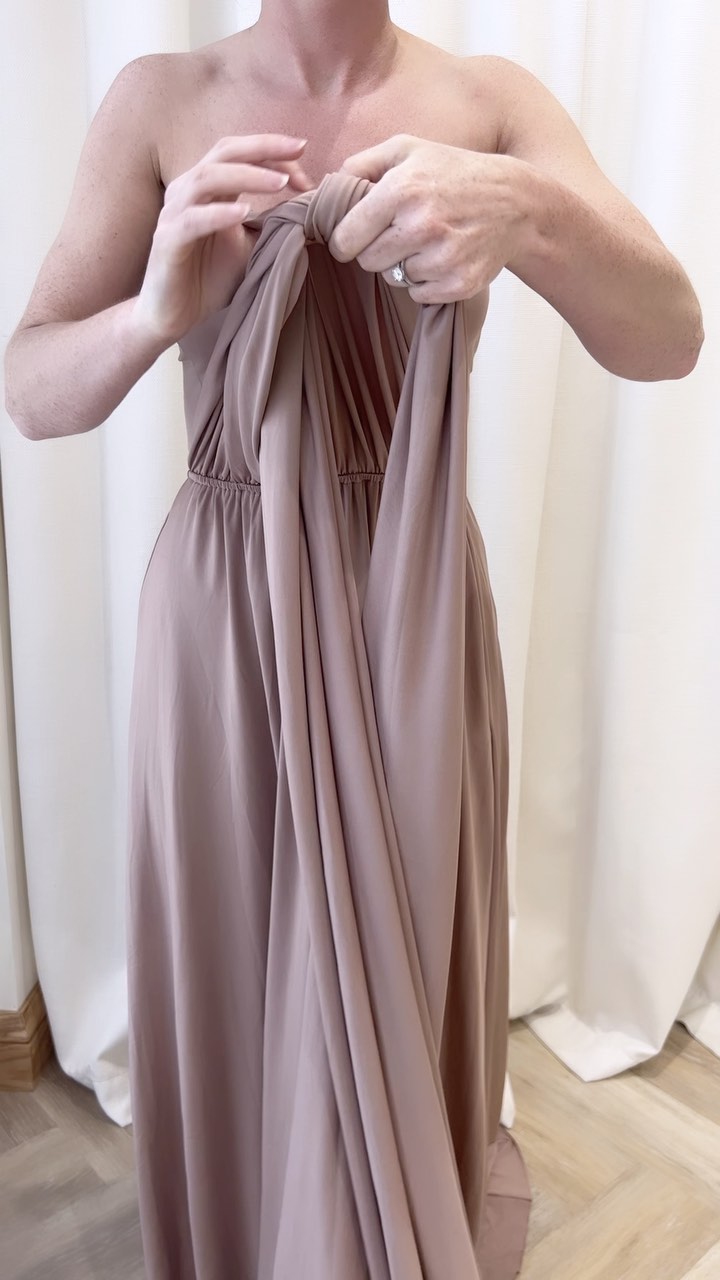 Styling our Victoria Lou Multiway Dress in a halter style, ., #victorialoubridal #bridesmaids #multiwaydresses #multiway #bridesmaidsdresses #bridesmaidinspiration #bridesmaidoutfit #multiwaytutorial 