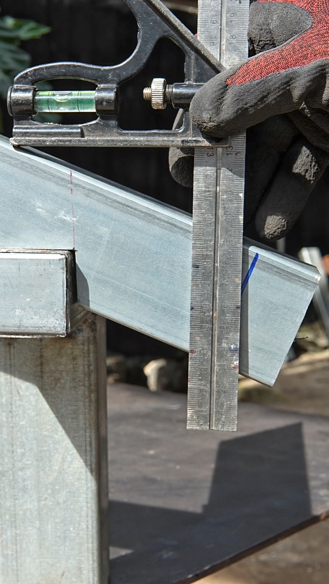 share tricks and lessons on using a water scale angle to cut square ...