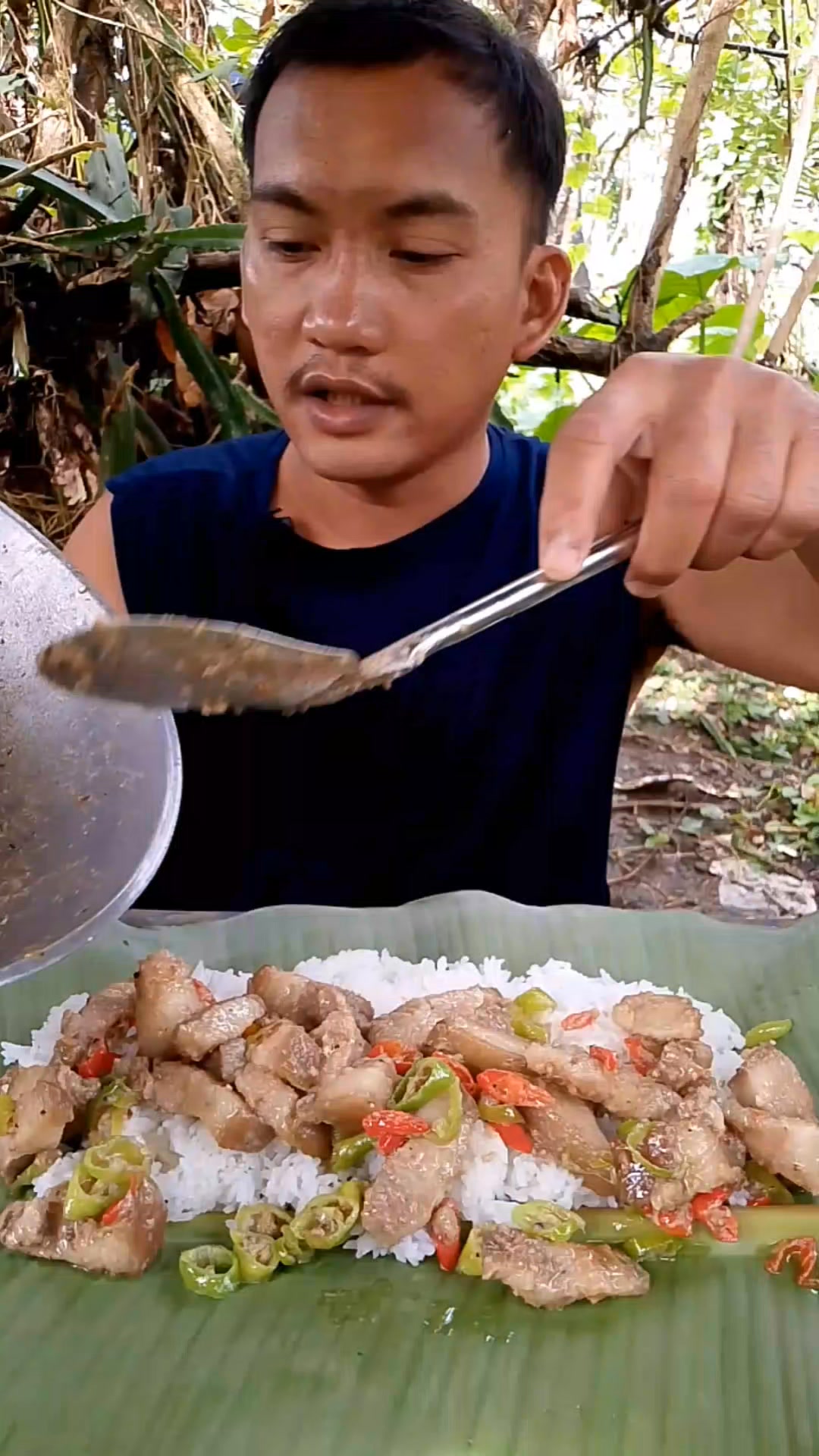 Maraming sili na bicol express | Mel Lapnoy | Facebook