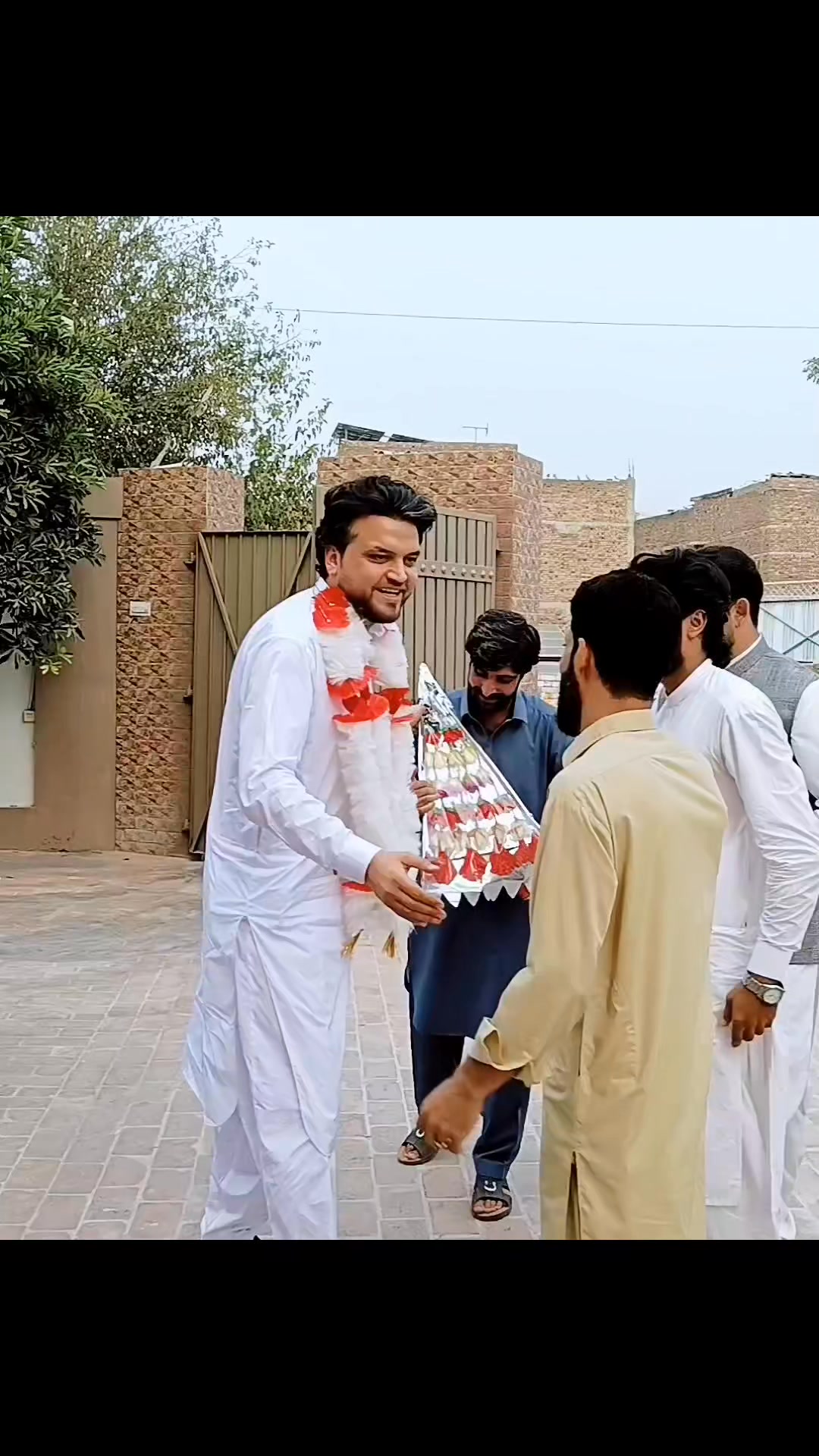 Nabil Afridi and Raaz Muhammad sahafi video | Haji Banda official ...