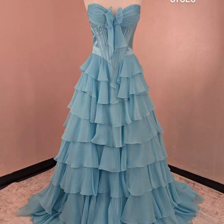 Gorgeous Sherri Hill dresses waiting for you!! #sherrihill #floraldress #prom Which one is your favorite? | Occasions by Dress Gallery