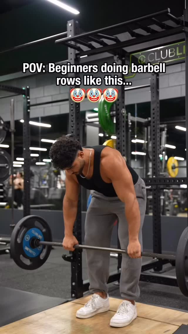 FIX YOUR BARBELL ROWS👀👇 1️⃣ Use the Smith machine - Locks the bar path ...