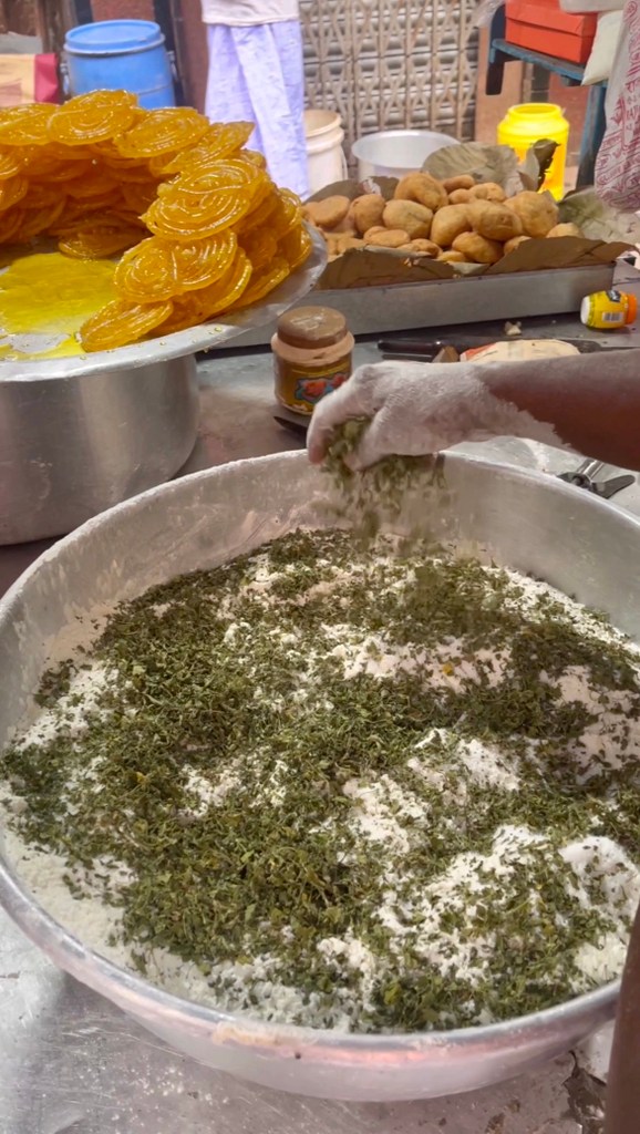 Unique Style methi mathari making | Foodie menu