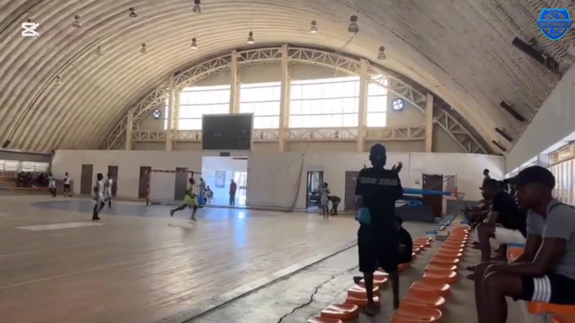 familia-do-basketbol-de-angola-facebook