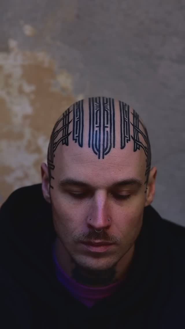 Awesome headpiece by @__pantarei_ 🖤 #TATTOODO | Tattoodo | Facebook