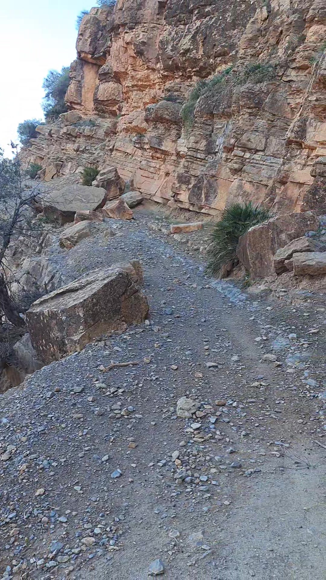 Trekking et Circuit de randonnée à Azaïl Zahra Beni snous. #Trekking # ...
