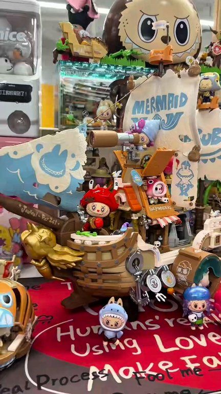 Unbox Set Blind Box The Monsters - Chasing Mermaids Series Blocks