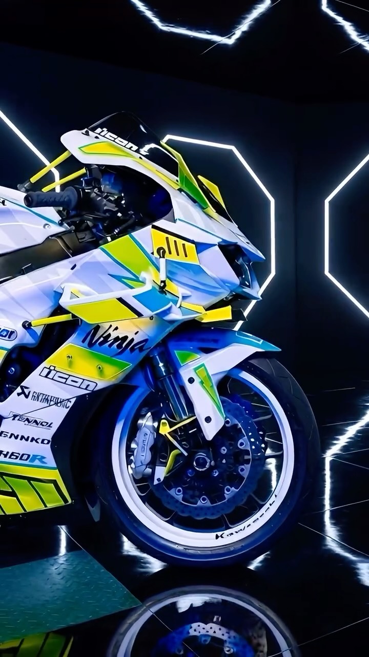 skyさん Ready to light up 2026 with the ZX-10rr DRIFT bike