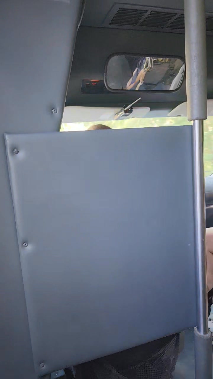 While reviewing my recent videos, I came across a recording of a bus ...
