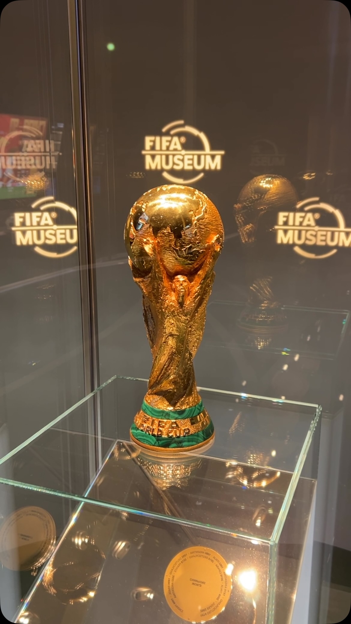 Oh how we've missed you 🏆🤩 The FIFA World Cup Original Trophy is