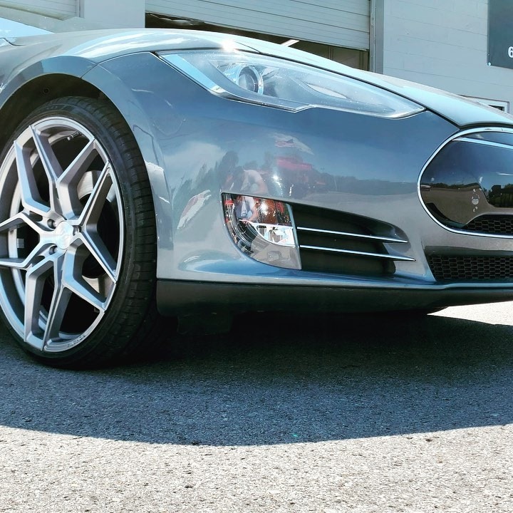 Tesla Model S🥰 fully protected Nano Ceramic Tints 😎 Call or txt Today ...