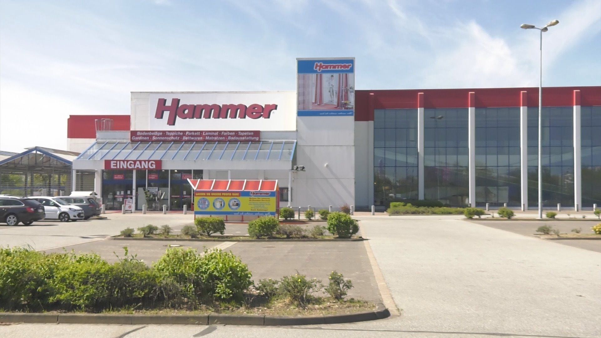 Möbelhaus Höffner kommt nach Schwerin. Der jetzige Hammer-Fachmarkt am Sieben-Seen-Center soll abgerissen werden. Zwischen Umgehungsstraße und MC Donalds soll laut Planungen der Möbelfachmarkt und ein