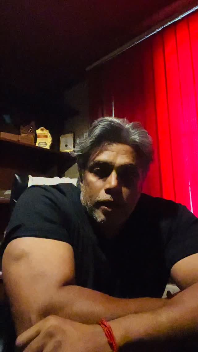 creatine and ipamorelin CJC + Ipamorelin: support natural GH release, deeper sleep, faster recovery, better fat loss, lean muscle retention. Soon will make the full video on all the beneficial peptides which i used and Glutathione Face Serum: Benefits Fuel your gains with multi functional face cream SIZE: 450mg x 30 capsules:30s x 2