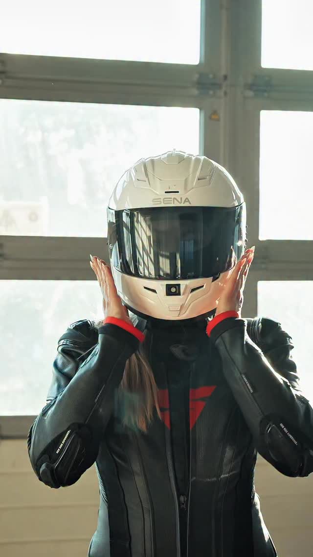 bose speakers for motorcycle helmets OutdoorMaster MZ04 Ture Wireless Ski Helmet Ride with confidence in any weather with an IPX7 waterproof rating Best Motorcycle Helmet Speakers [Top