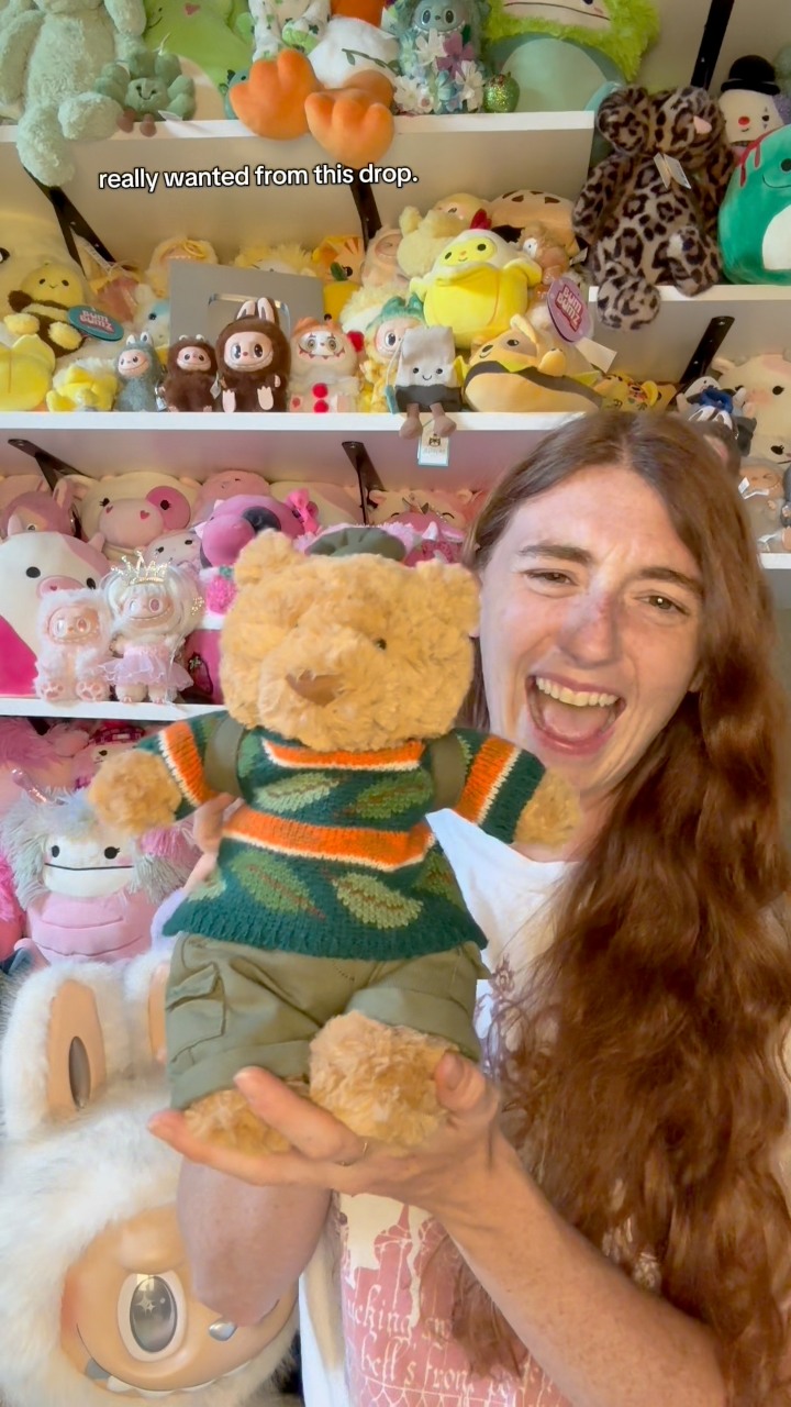 The most huggable, squishable #Jellycat ever? We think so