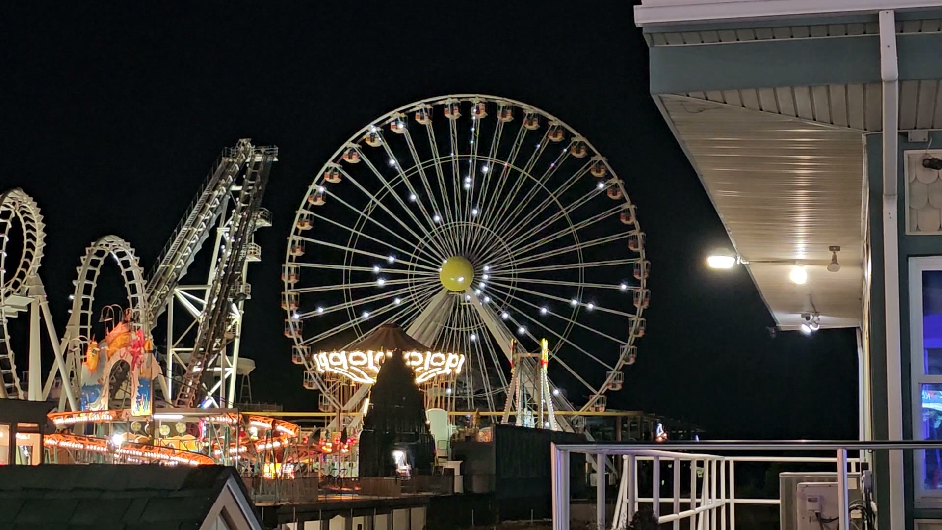 The Giant Wheel is our Summer Sentinel! 🎡 The 156-foot attraction