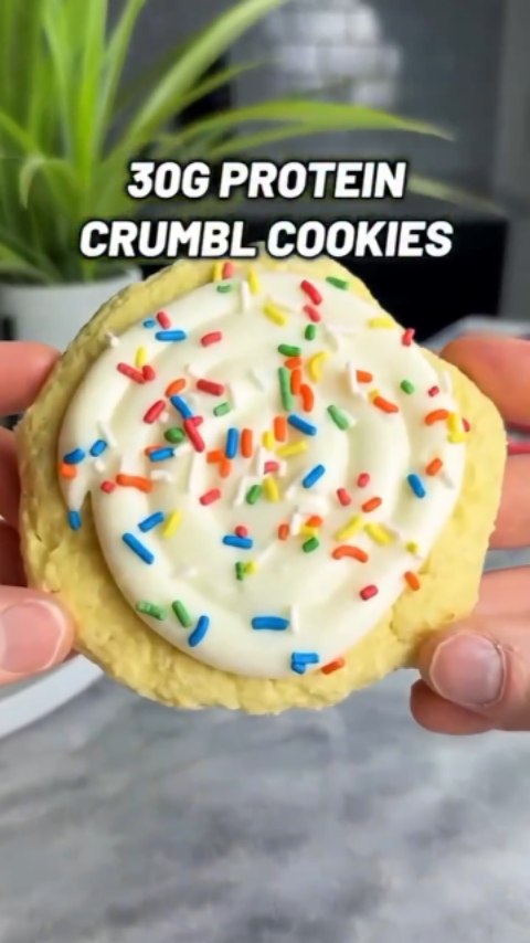 30g Protein Homemade Crumbl Cookies 🎂🔥 These birthday cake protein ...