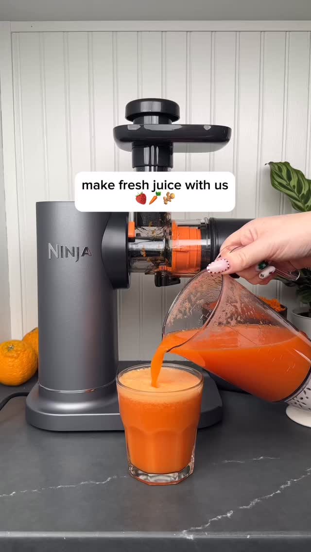 みなです₊⁎⁺˳✧༚ Tastes like a fresh start 🥕🍊 Turn whole fruits into smooth