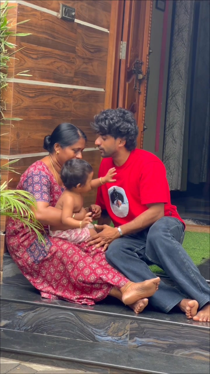 Lucky Family Official (@100090327332117) - Photos | Facebook