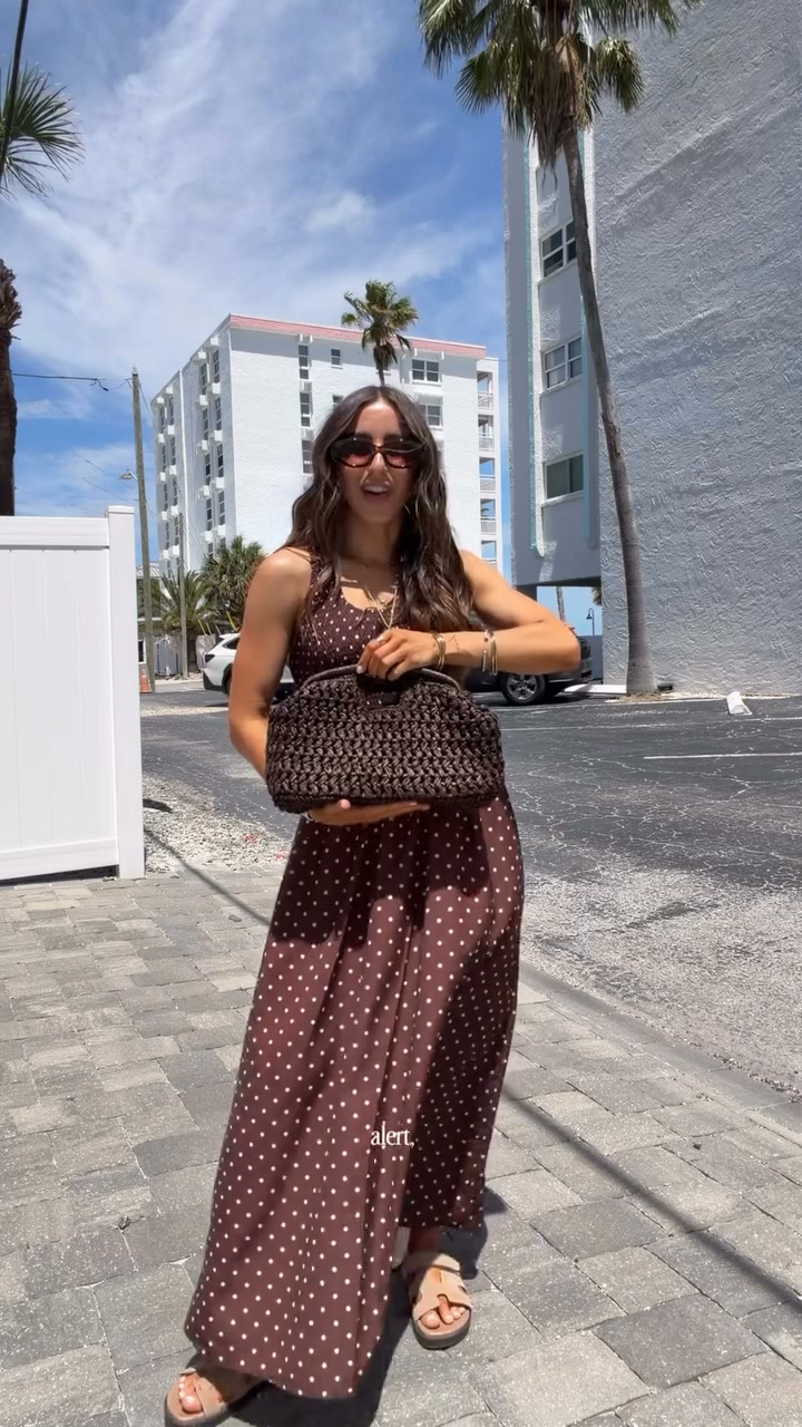 brown maxi dress amazon DAY 5/5 — is in its cool girl, summer era | Ella Cobb Twist detail Black Dress 40 Style Ball Gown Prom Dresses SIZE:12JR