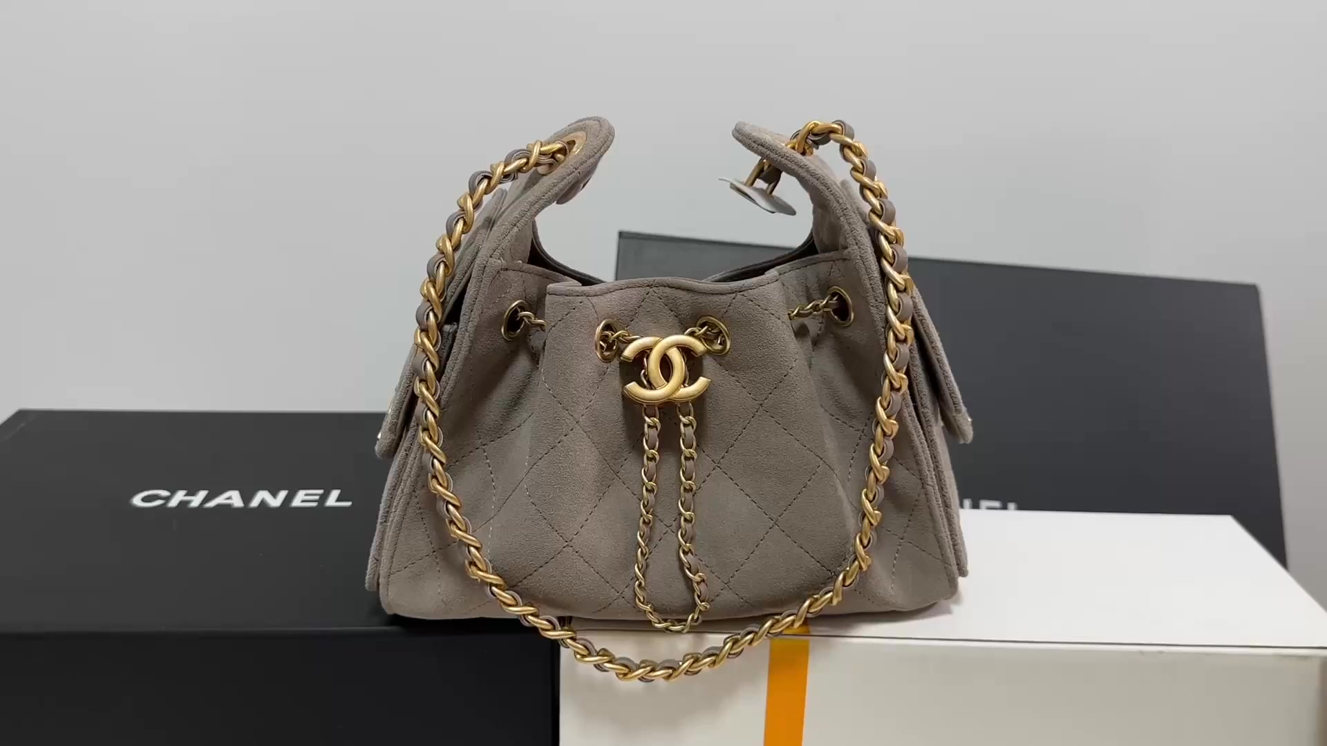 Chanel 25Bag Mini AS5631 グレー スエード Hobo? 今季大人気の 