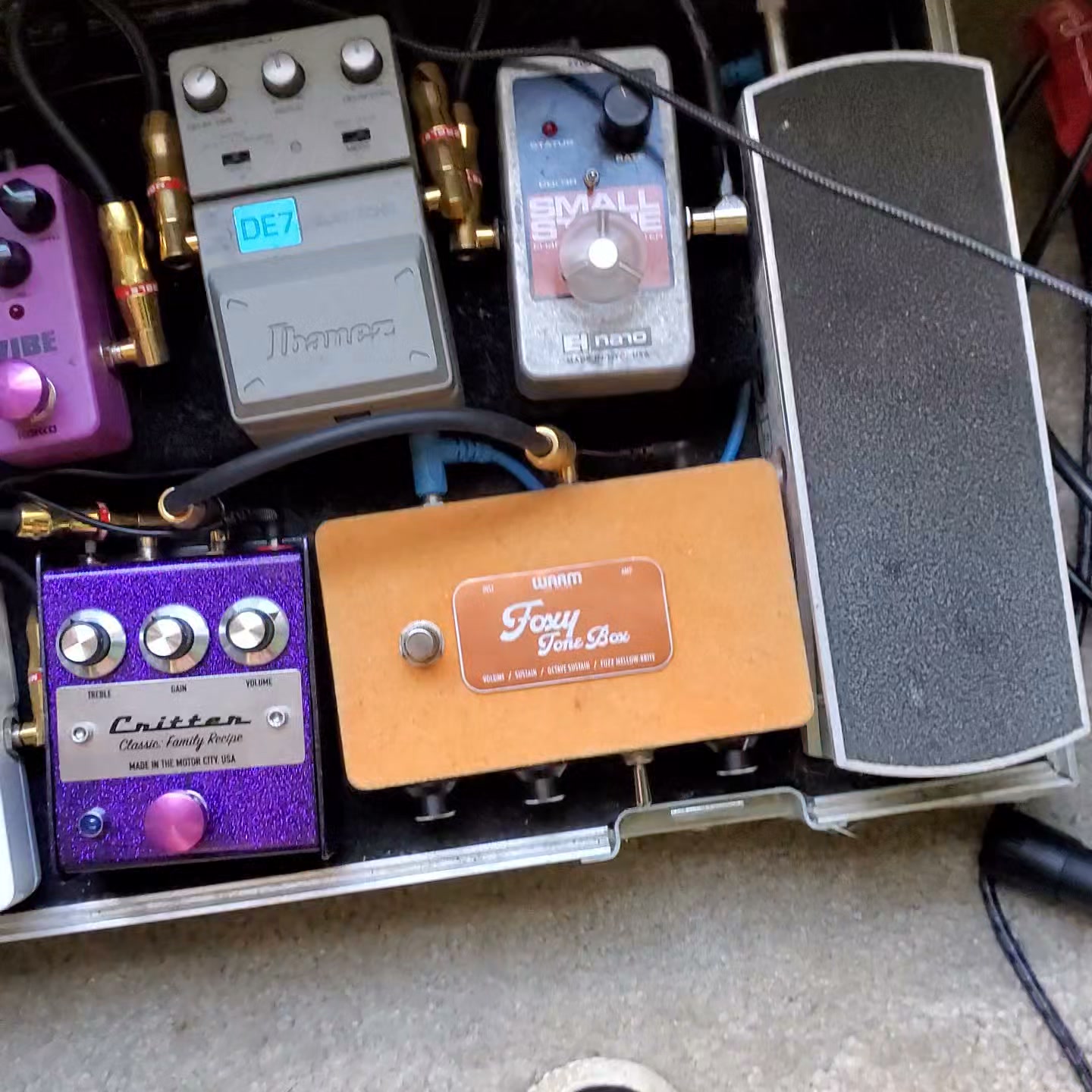 Foxy Lady fuzz pedal needs TLC