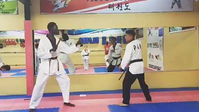 Entrenamiento defensa personal Puyannim Alexis Cherigo @iptkdpty ...