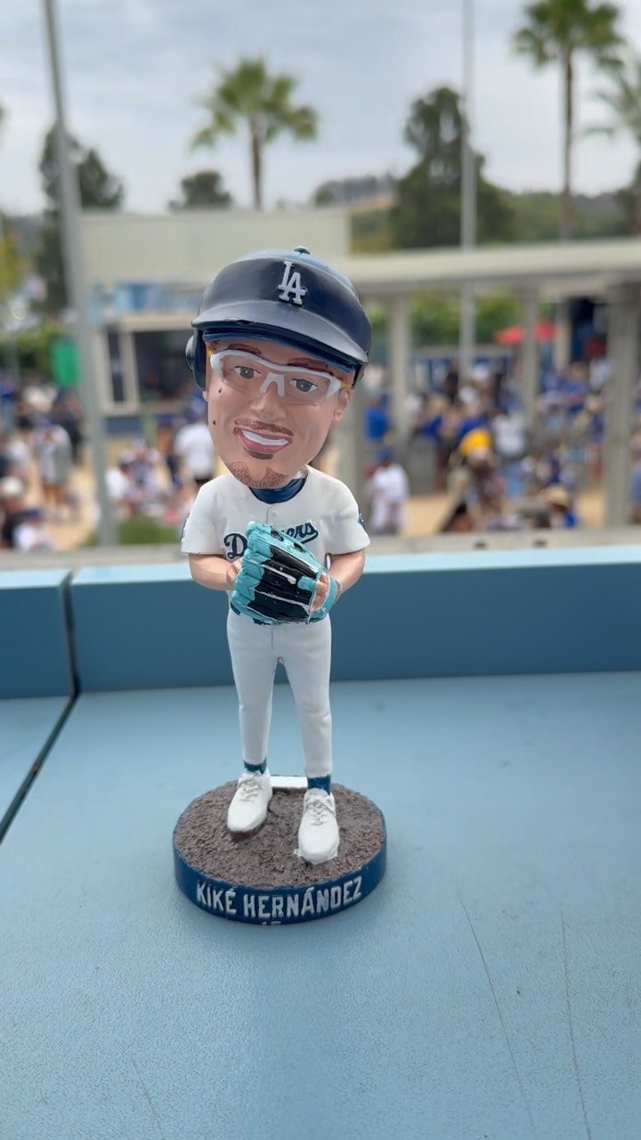 🌻 Teoscar Hernández “Mr. Seeds” Bobblehead!!! 🌻 The Dodgers