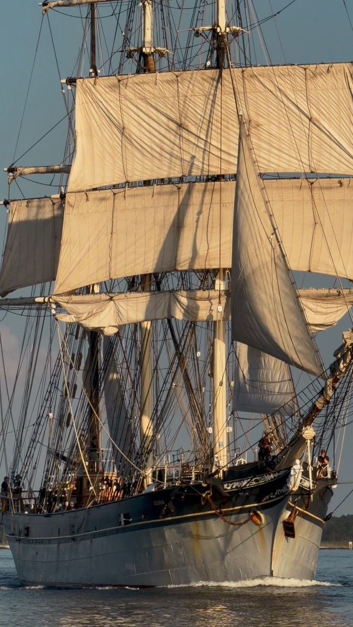 Devils gauntlet pirate ship | PirateDan Robin Blevins Catalano