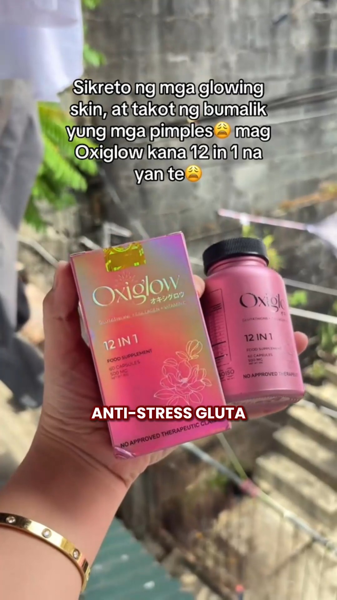Hindi na rin bago ang OxiGlow sa daily routine ng marami. 👀✨, From morning hanggang evening, marami na ang nagsasama ng OxiGlow 12-in-1 Anti Stress Gluta sa kanilang everyday self-care. Isang simple 
