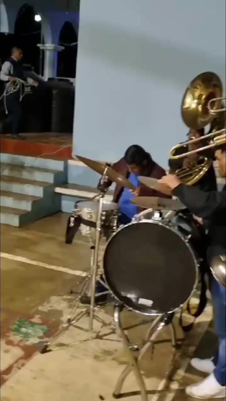 La Original REYES BANDA added a... - La Original REYES BANDA