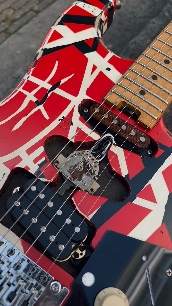 Come take a look at one of the most iconic guitars the world has