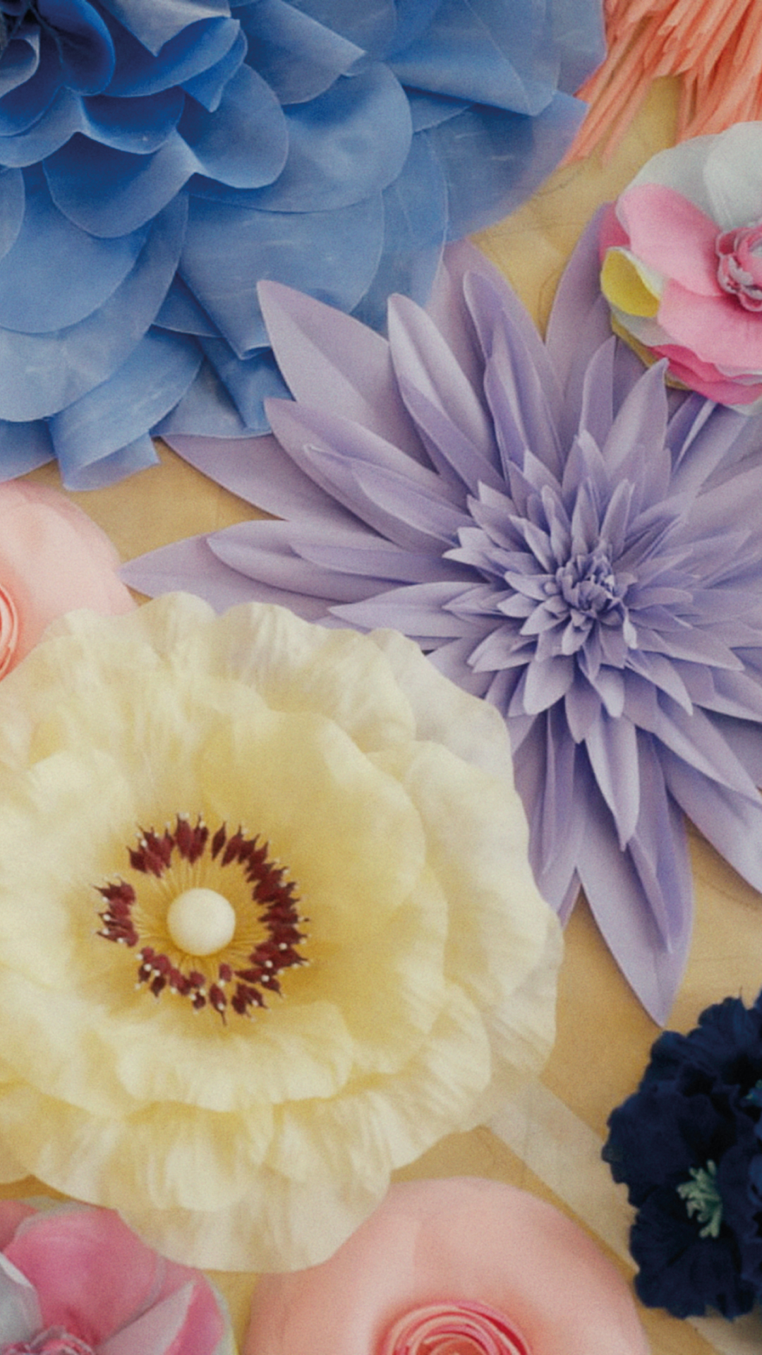 This September, 𝘭𝘦19M, CHANEL's Métiers d'art hub, is coming to