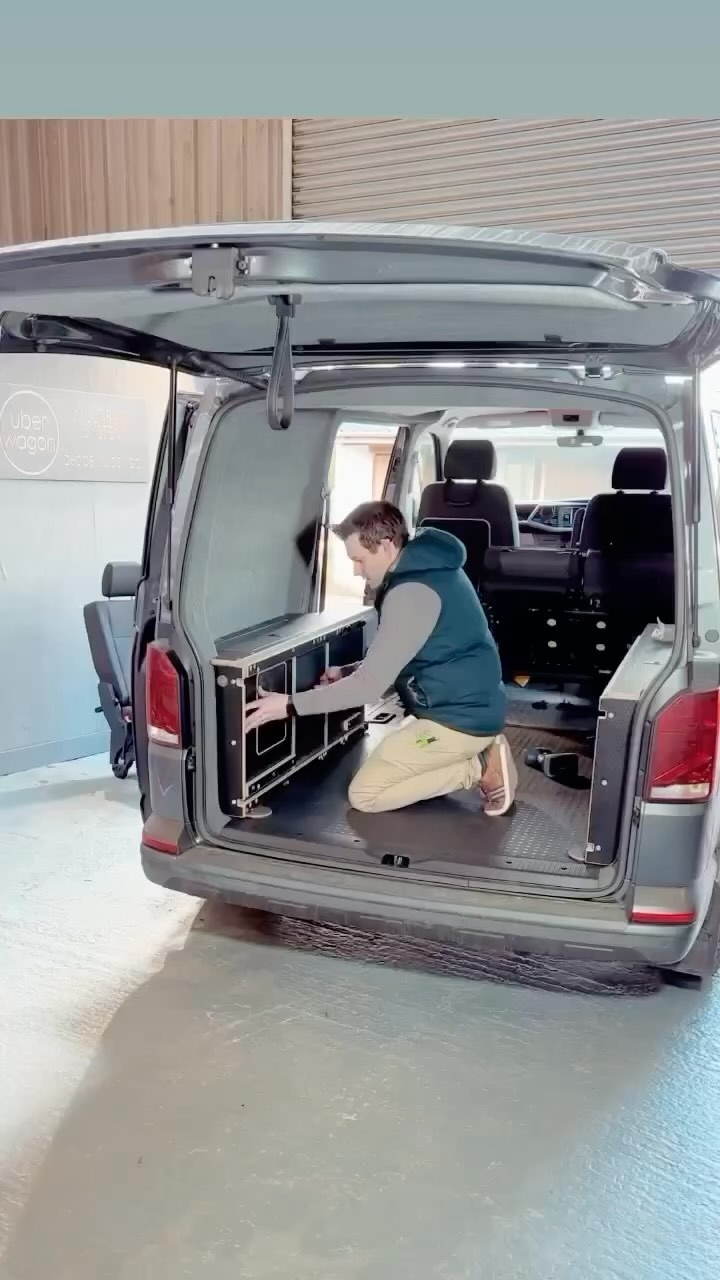 VERSATILITY Remove the bed boards and instantly create a floor-to ...