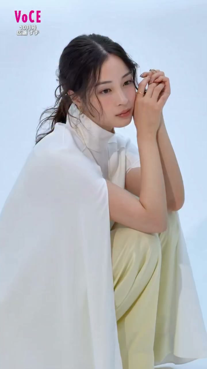 広瀬すず - Photos from Hirose Suzu Calendar 2020 Get your own copy