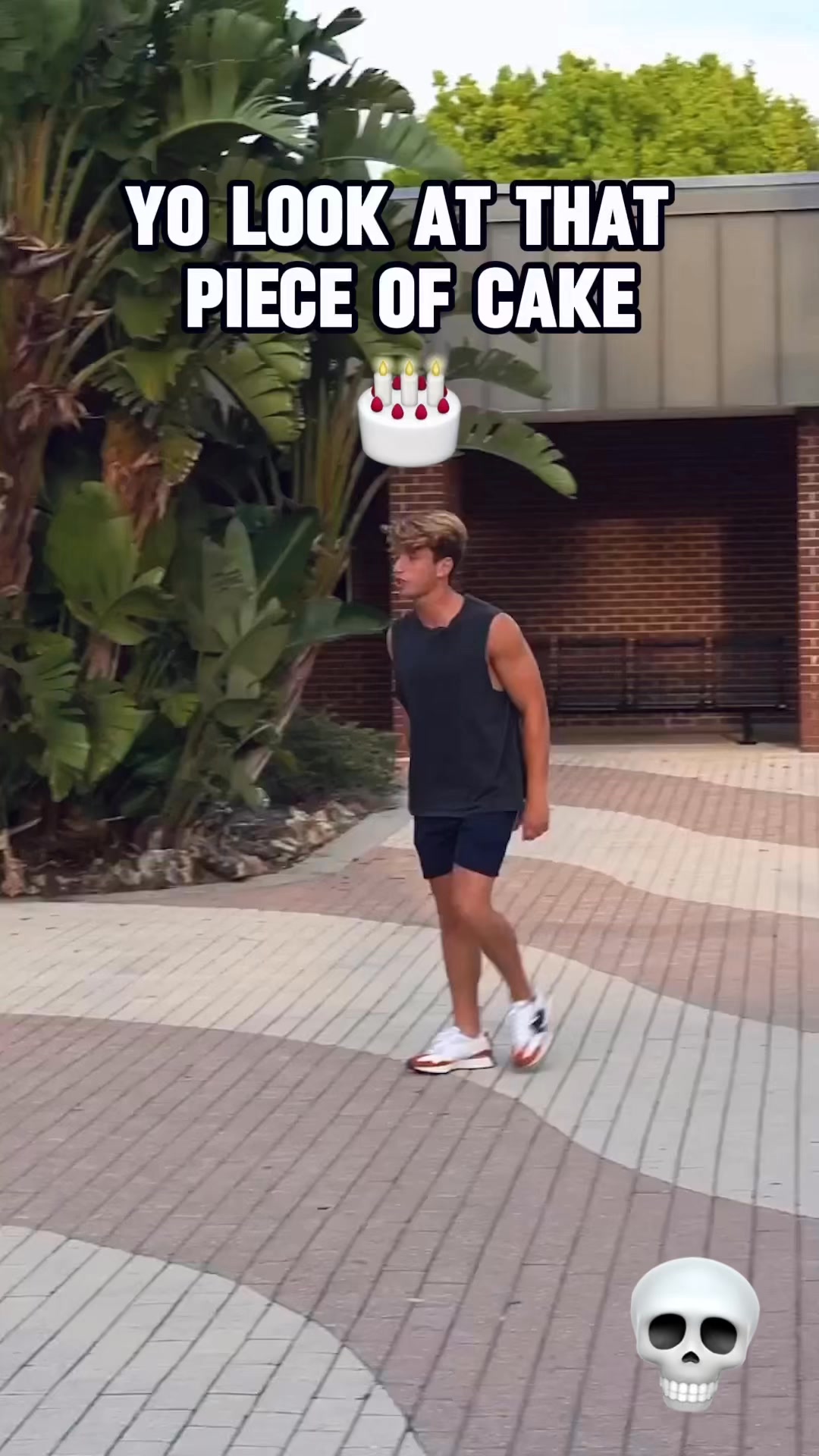 Good choice of cake 😋 | Gabe.raa | Facebook