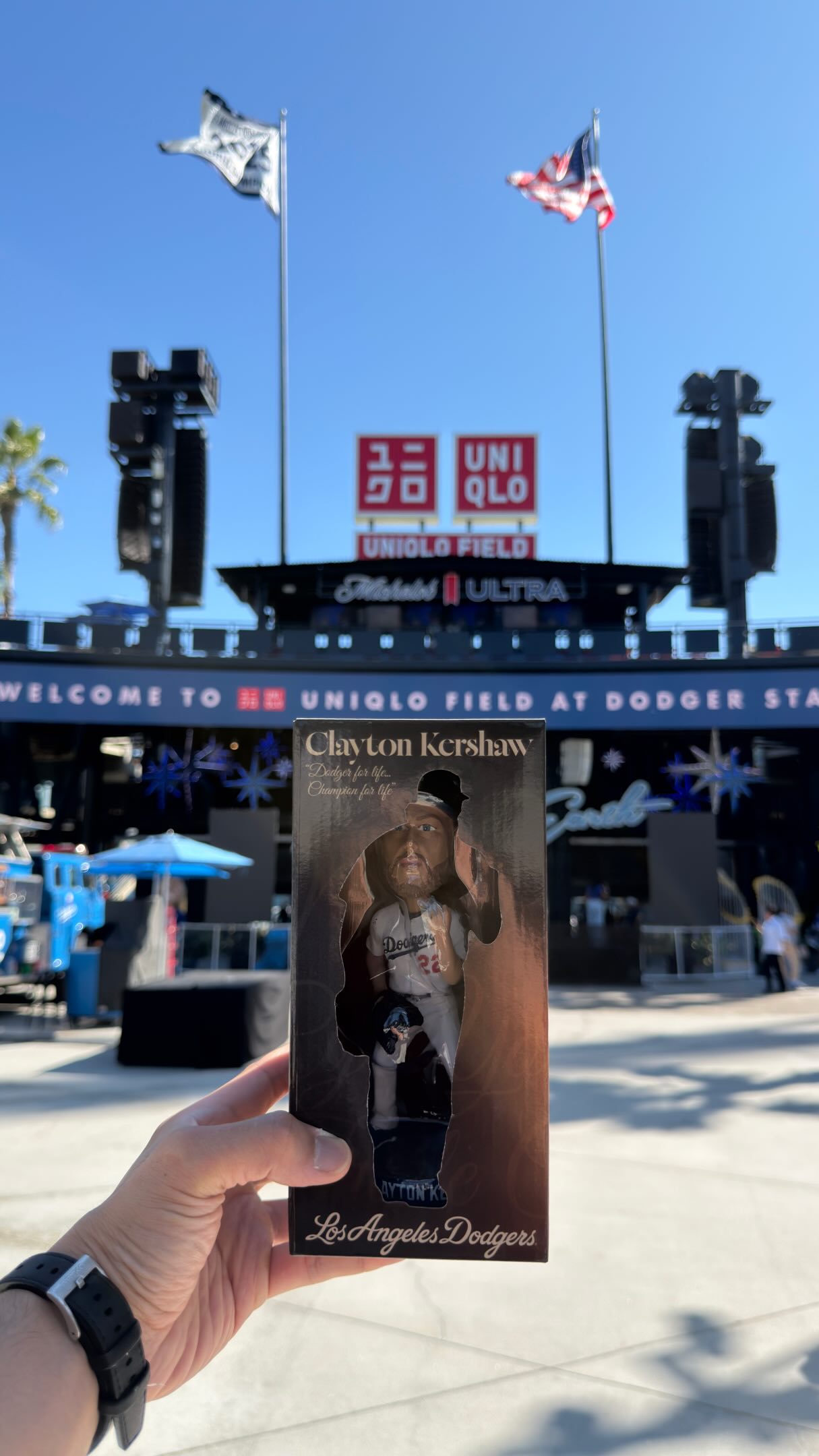Clayton Kershaw Bobble Head Night ⚾️ Brewers vs Dodgers 8–14