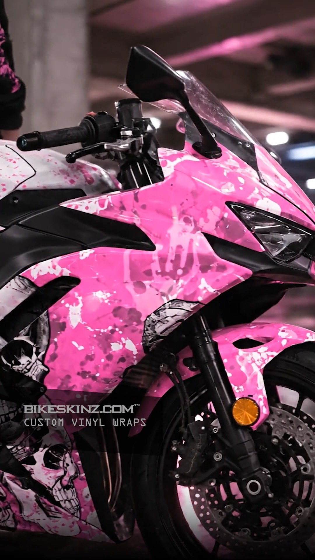 Y氏　② Our Massacre Design gets a pink makeover on this Kawasaki Ninja