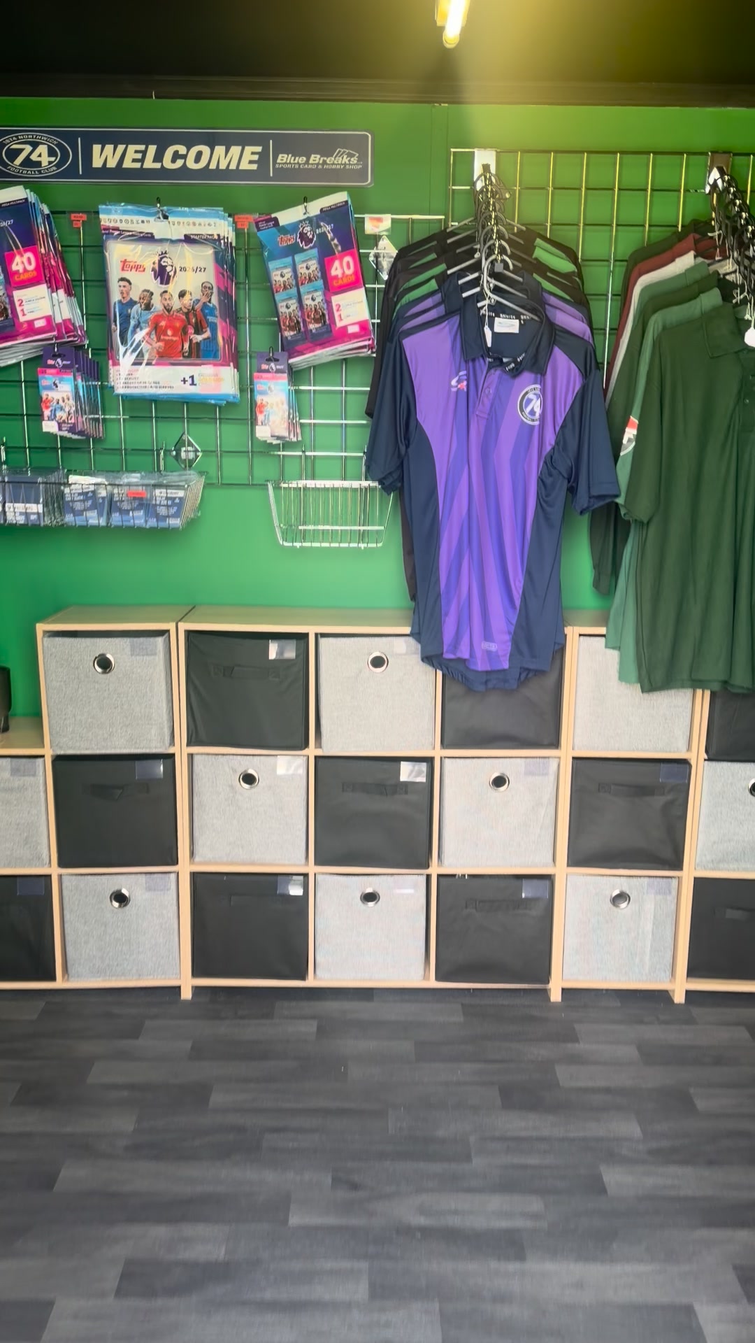 Blue Breaks - Sports card hobby shop | Venice FL