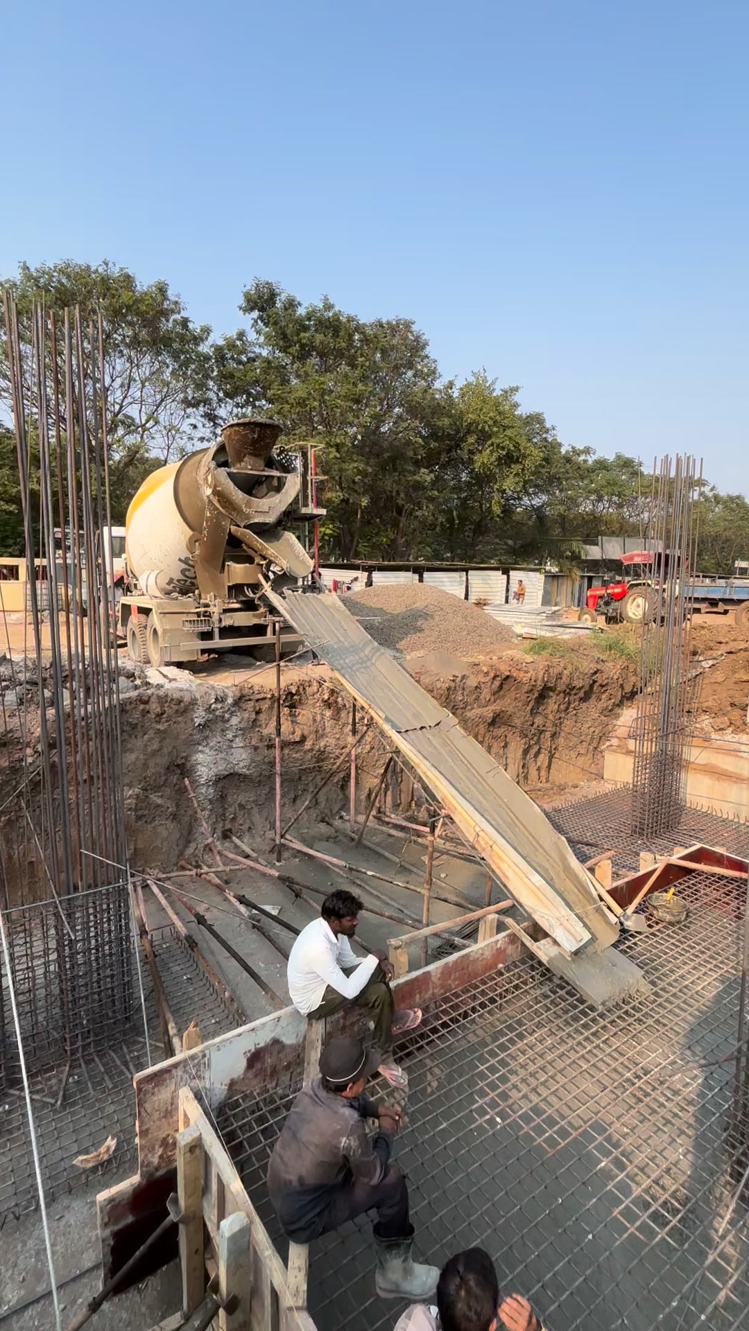 Rmc concrete RCC construction work building project #reels #short # ...