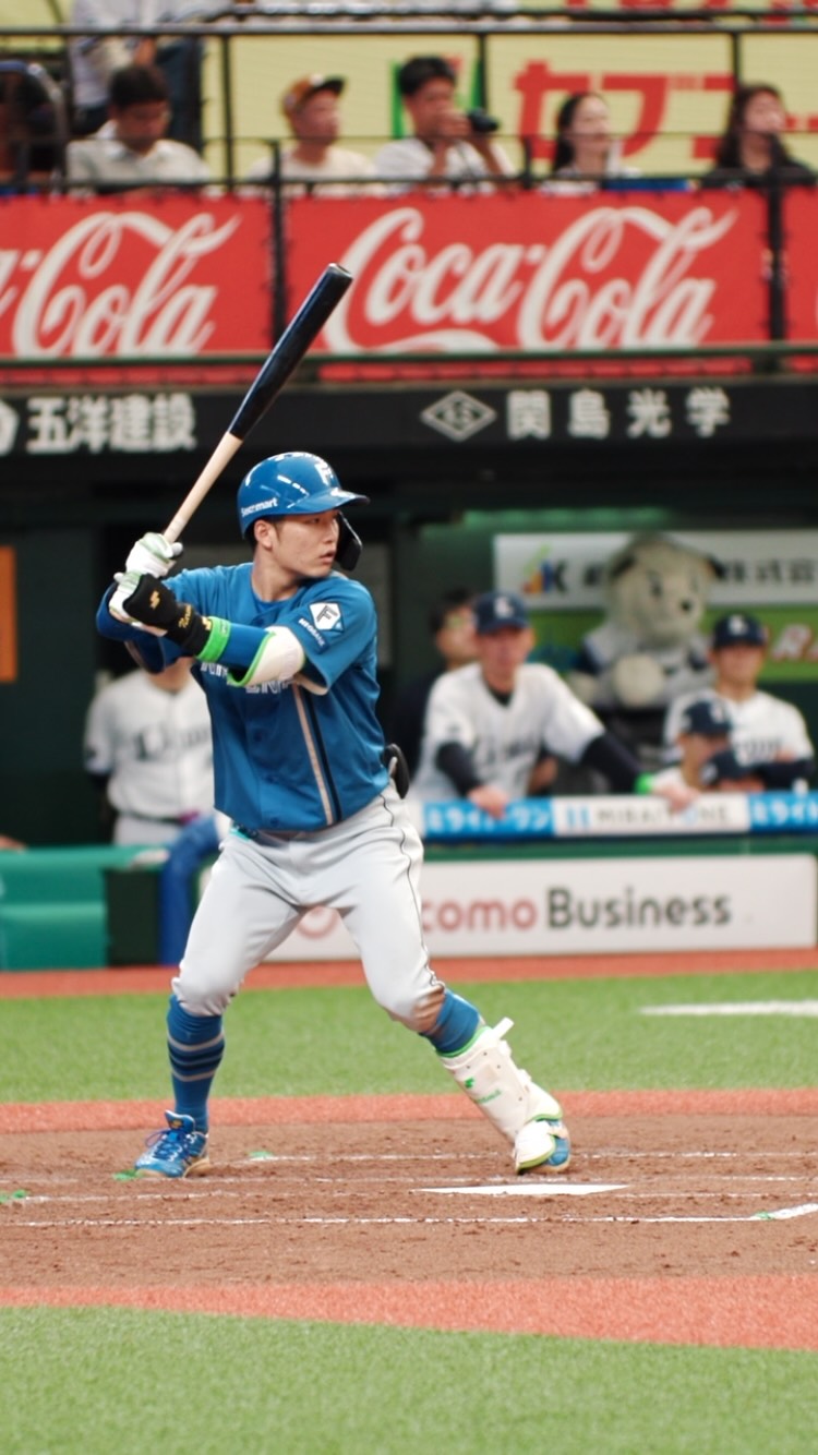 郡司裕也選手は新背番号の「3」でお届けします✨ 🟩エスコンフィールド